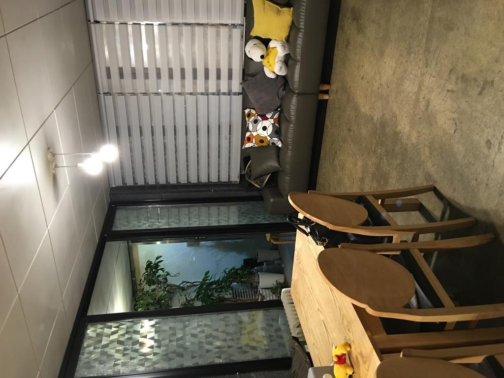 Hongdae Pencil Guesthouse Seúl Exterior foto