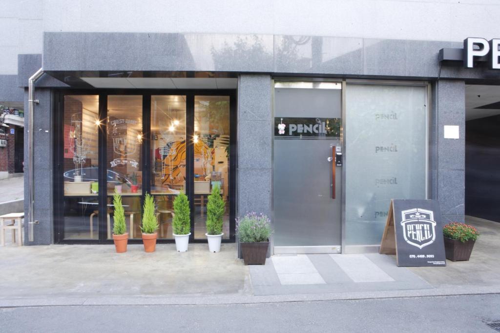 Hongdae Pencil Guesthouse Seúl Exterior foto